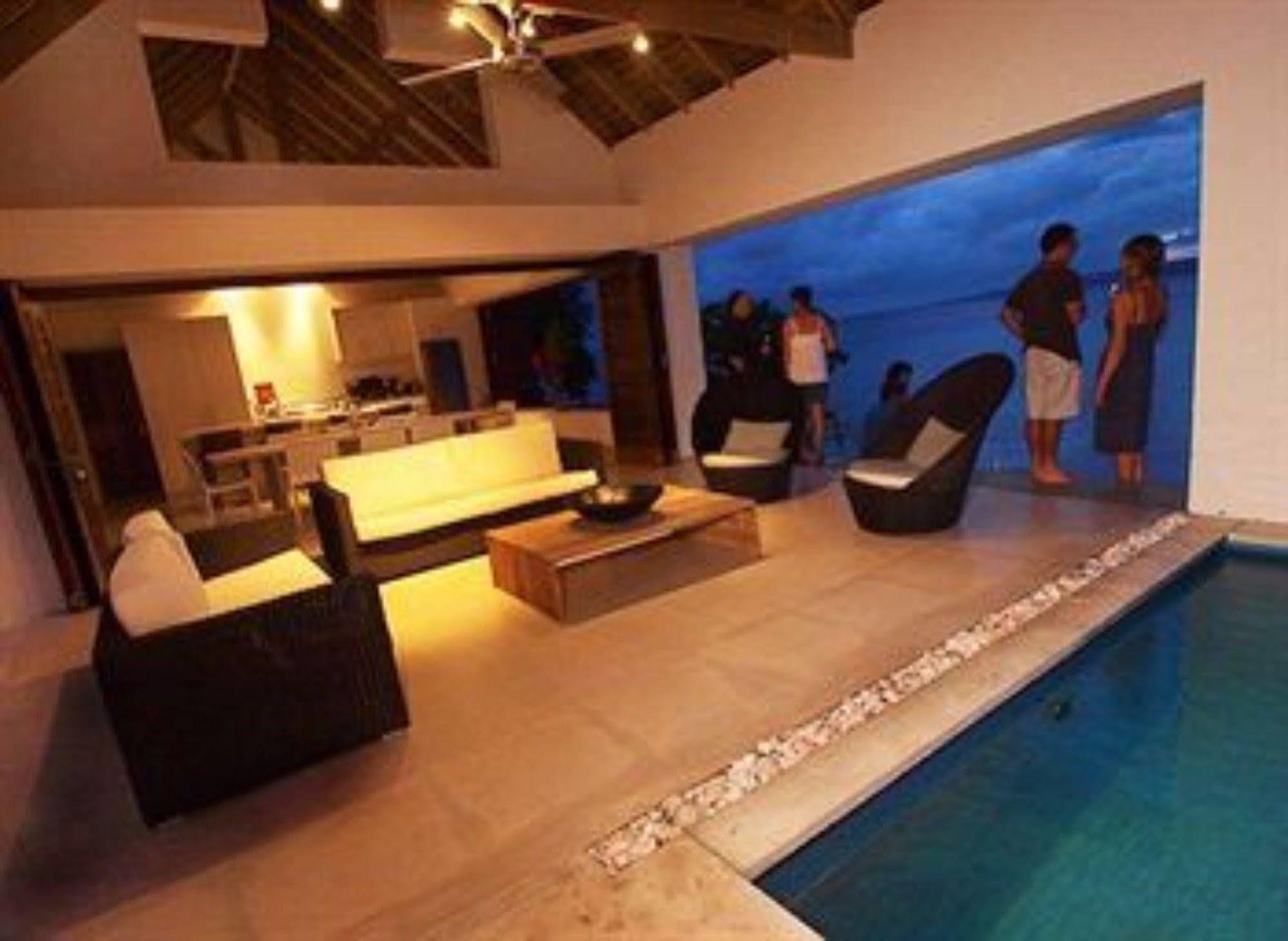 Villa 25 พอร์ตวิลา ภายนอก รูปภาพ